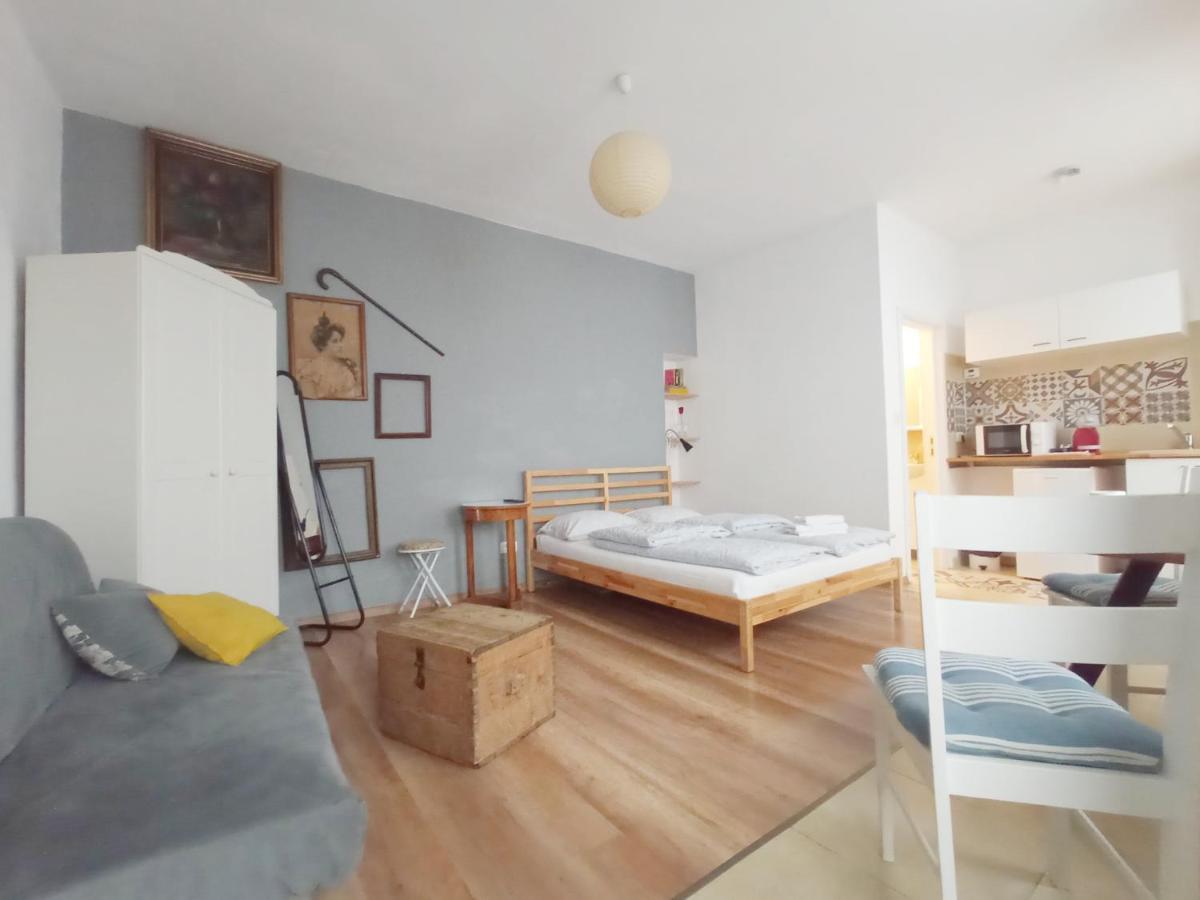 Cozy Republicii Apartment Brasov Luaran gambar